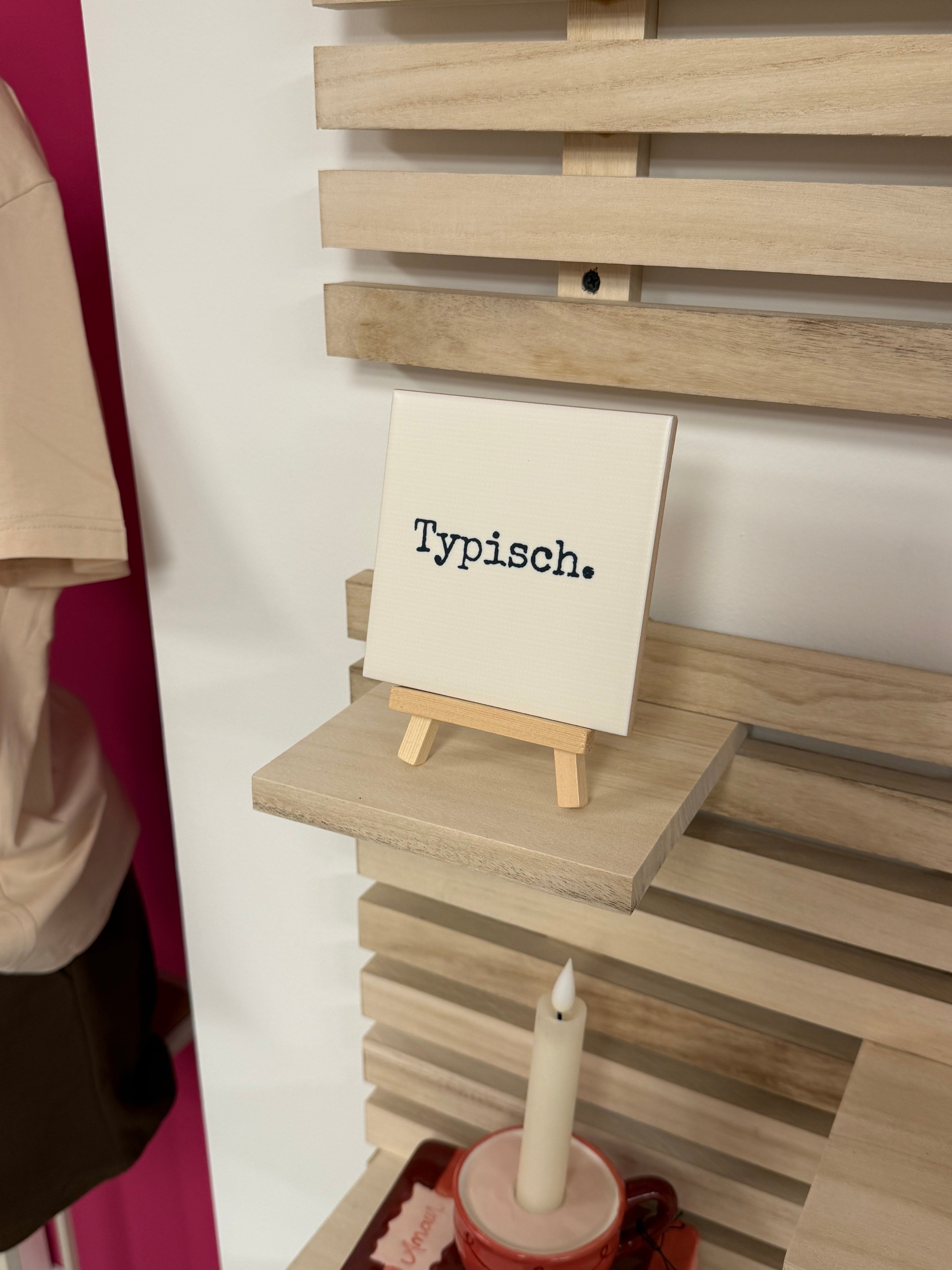 Tegeltje - Typisch.