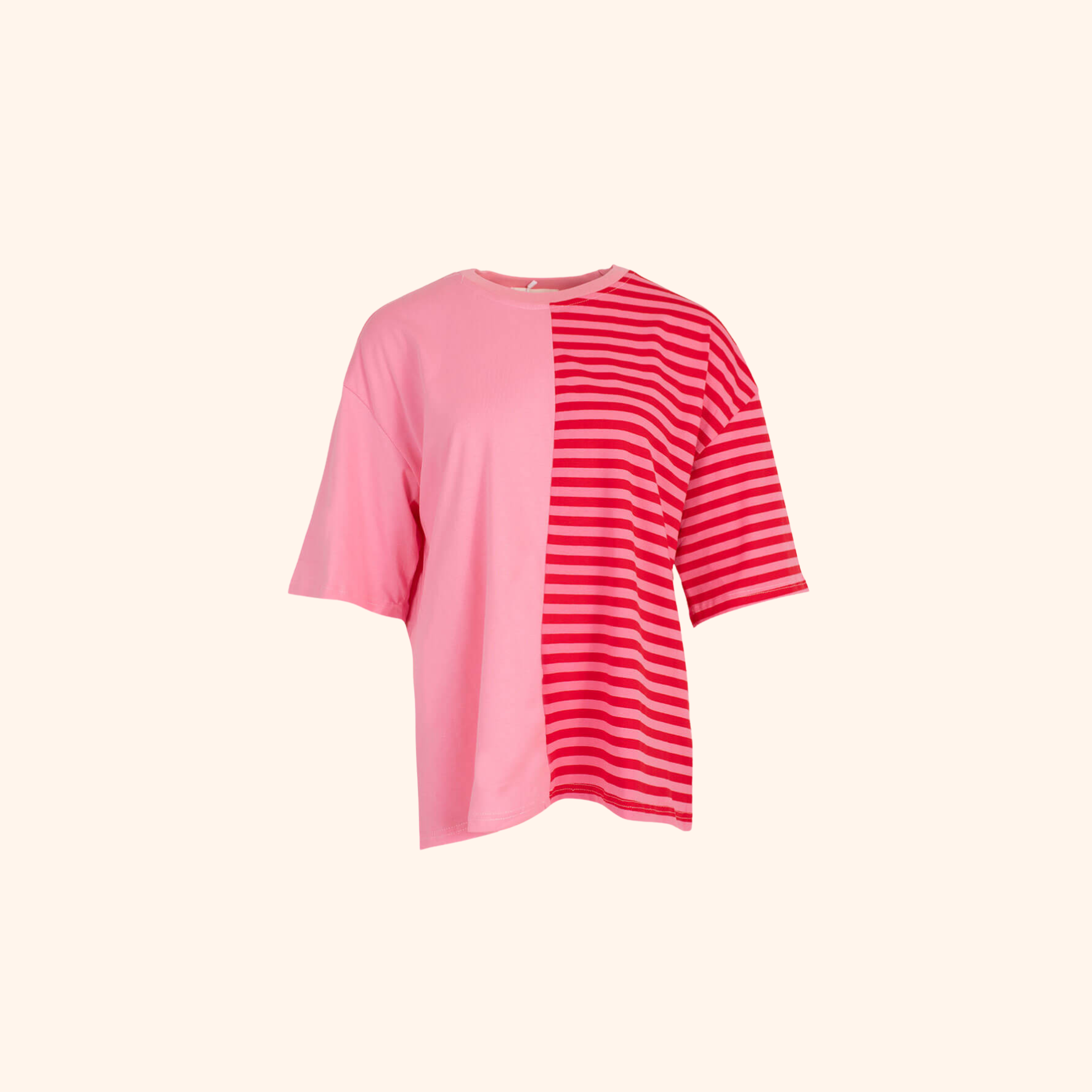 Half & Half T-shirt – Speels design met een comfortabele oversized fit